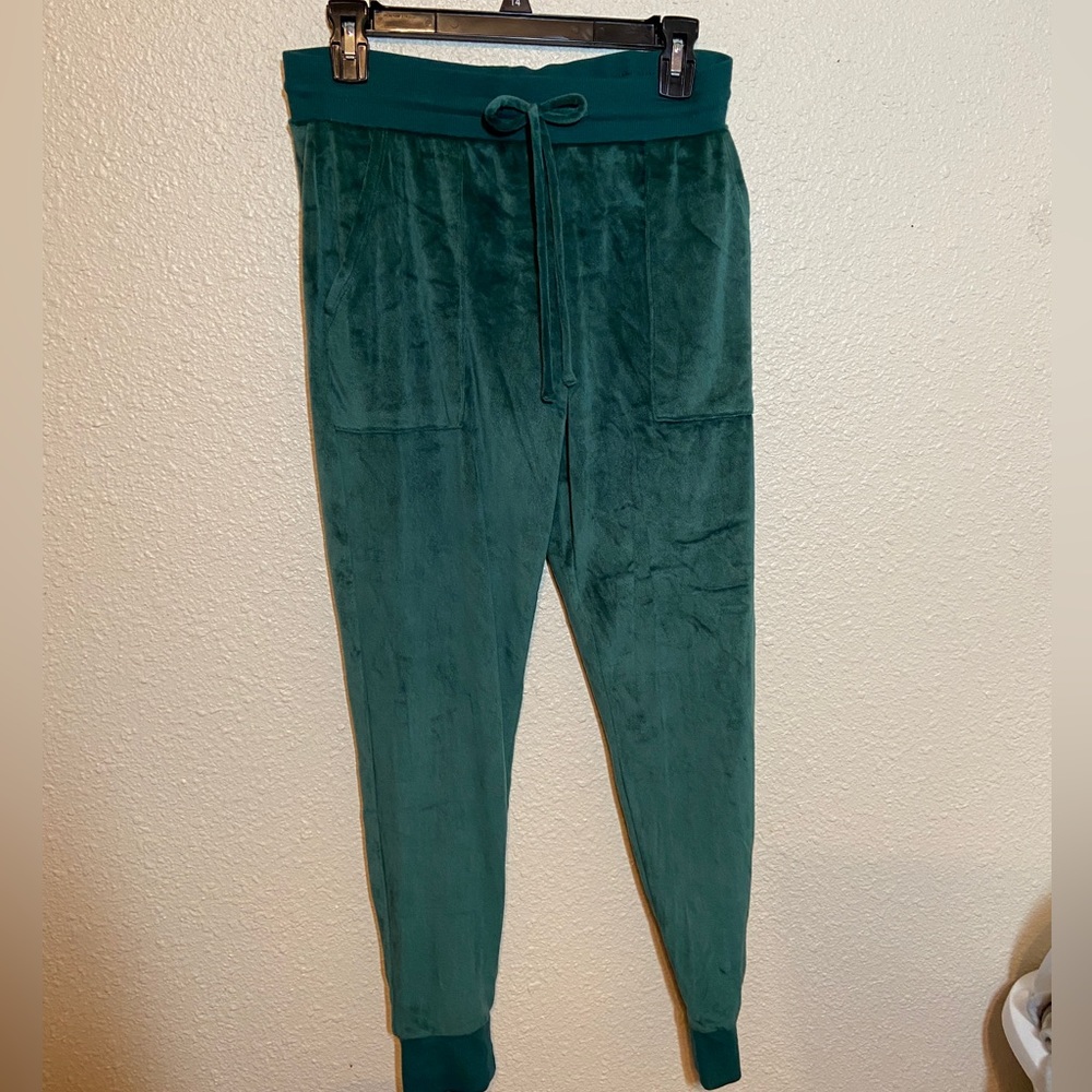 Green Velour/Velvet Soft Lounge Pants NWT
